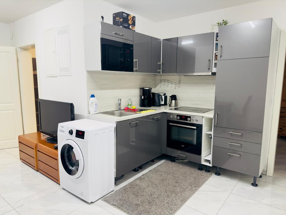 Fully Equipped Apartment 3 Rooms 5 Bed Αμβούργο Εξωτερικό φωτογραφία